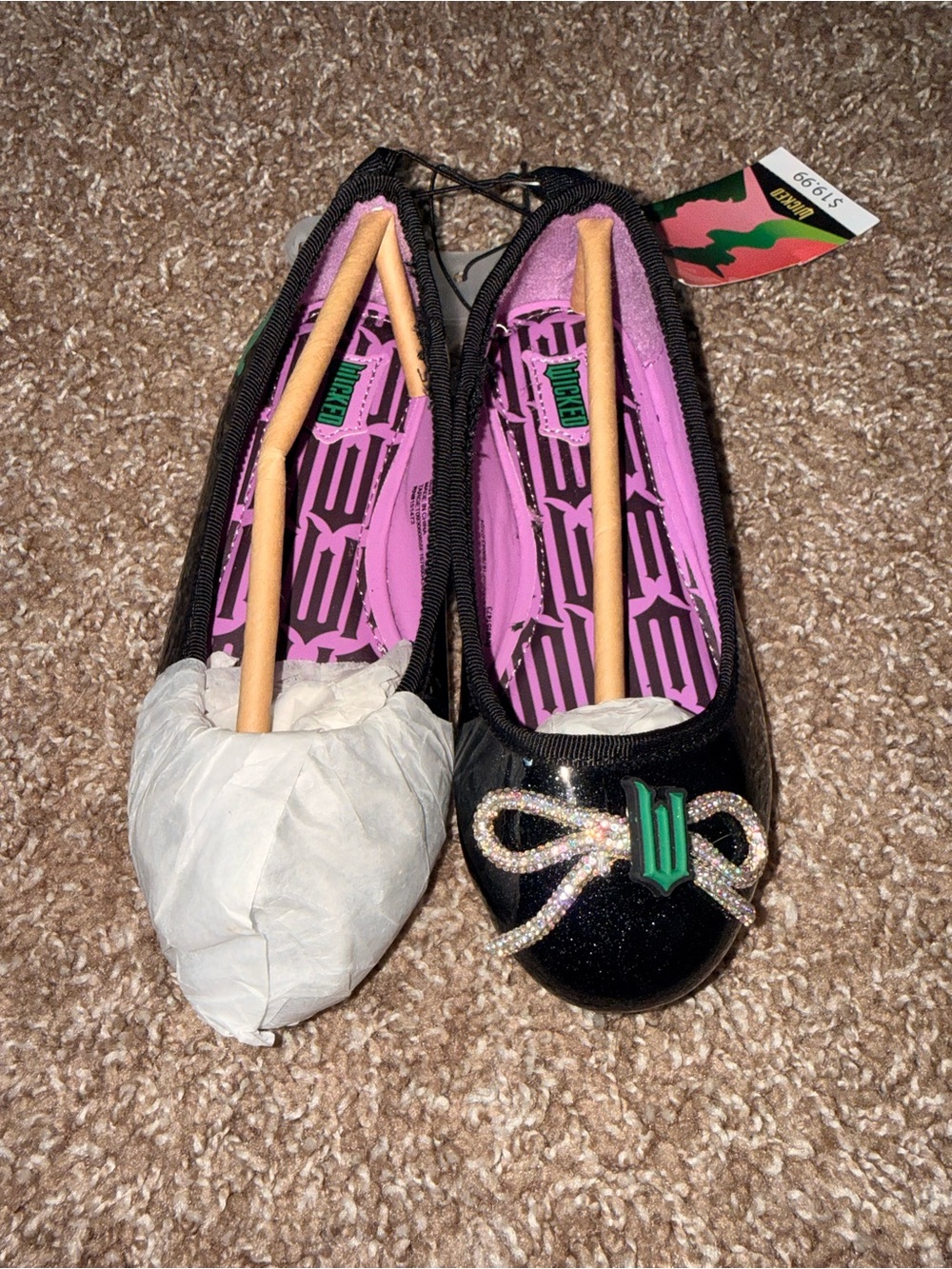 Girls Wicked Flats 💚💜